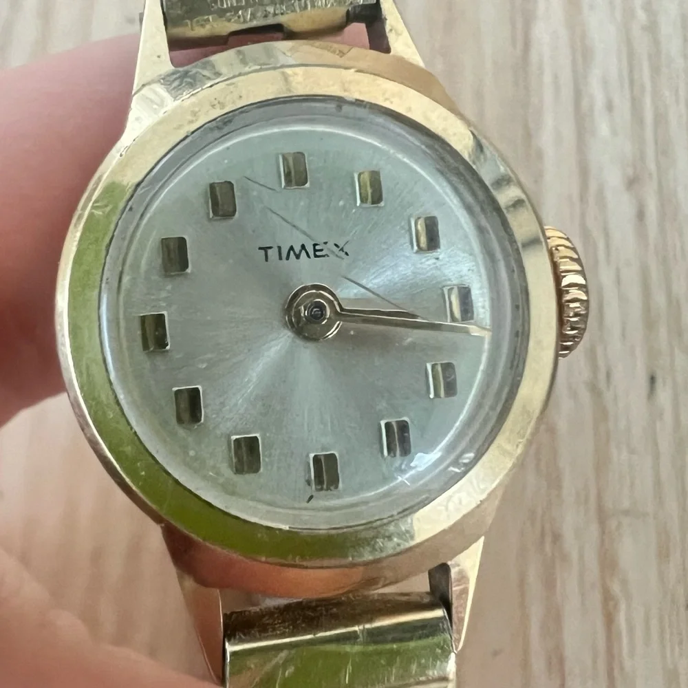 Vintage Timex ladies gold tone mechanical winding dress watch